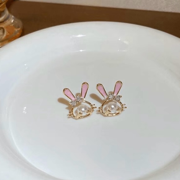 Easter Bunny Rabbit Earrings - Picture 4 of 4